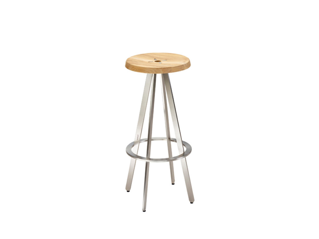 yix-barhocker-2020-studio-01